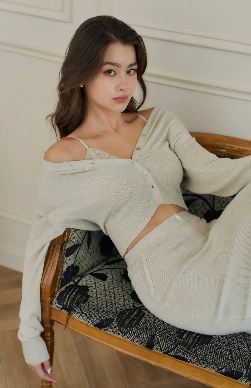 Mercerized Cotton Cardigan <br/>絲光針織修身鈕扣開衫