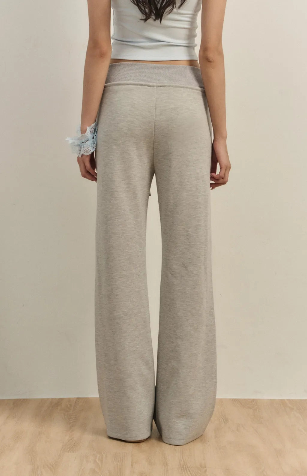 Wide-Waist Drawstring Cotton Flared Pant<br/>寬腰抽繩太空棉喇叭褲