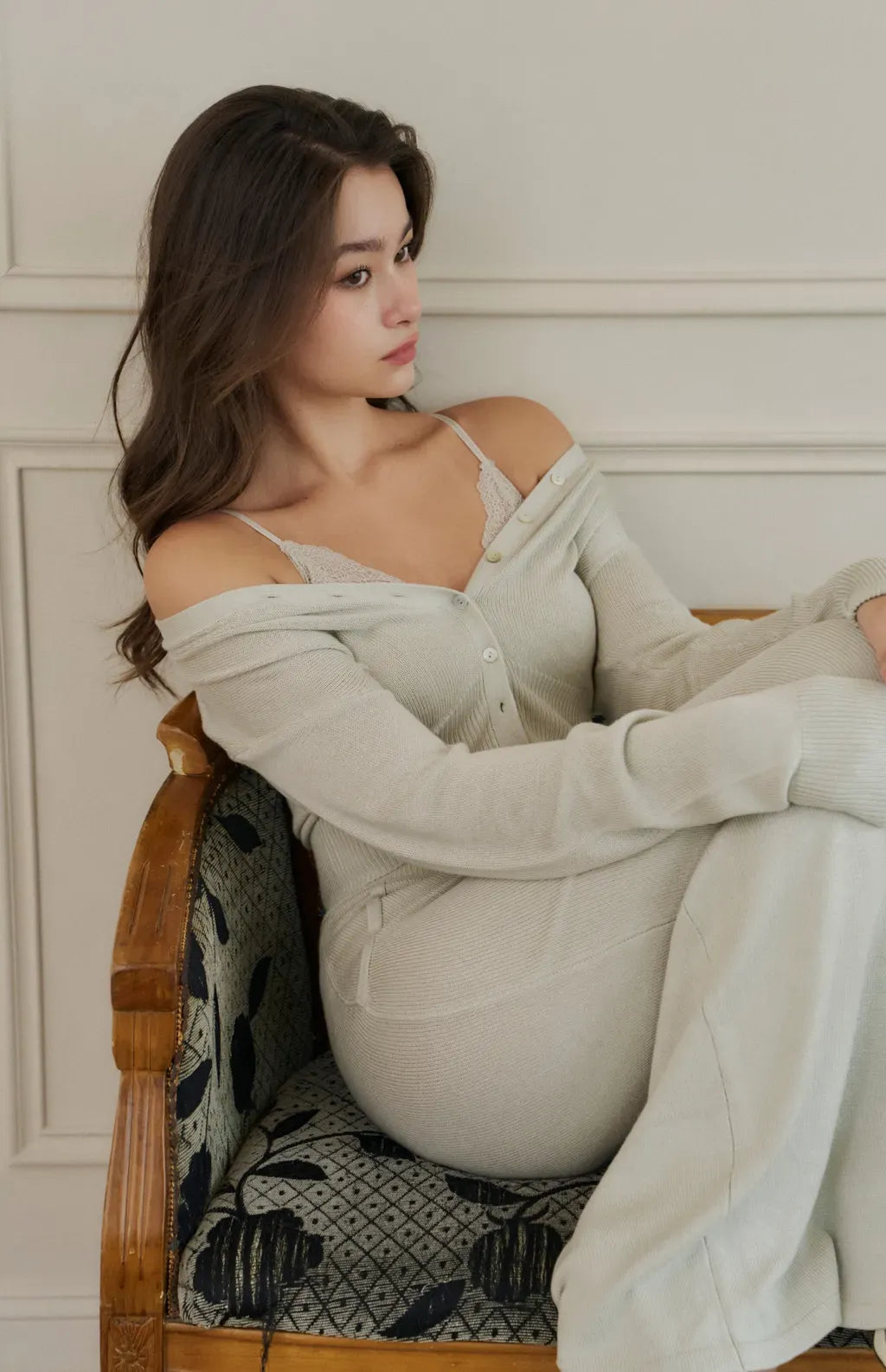 Mercerized Cotton Cardigan <br/>絲光針織修身鈕扣開衫
