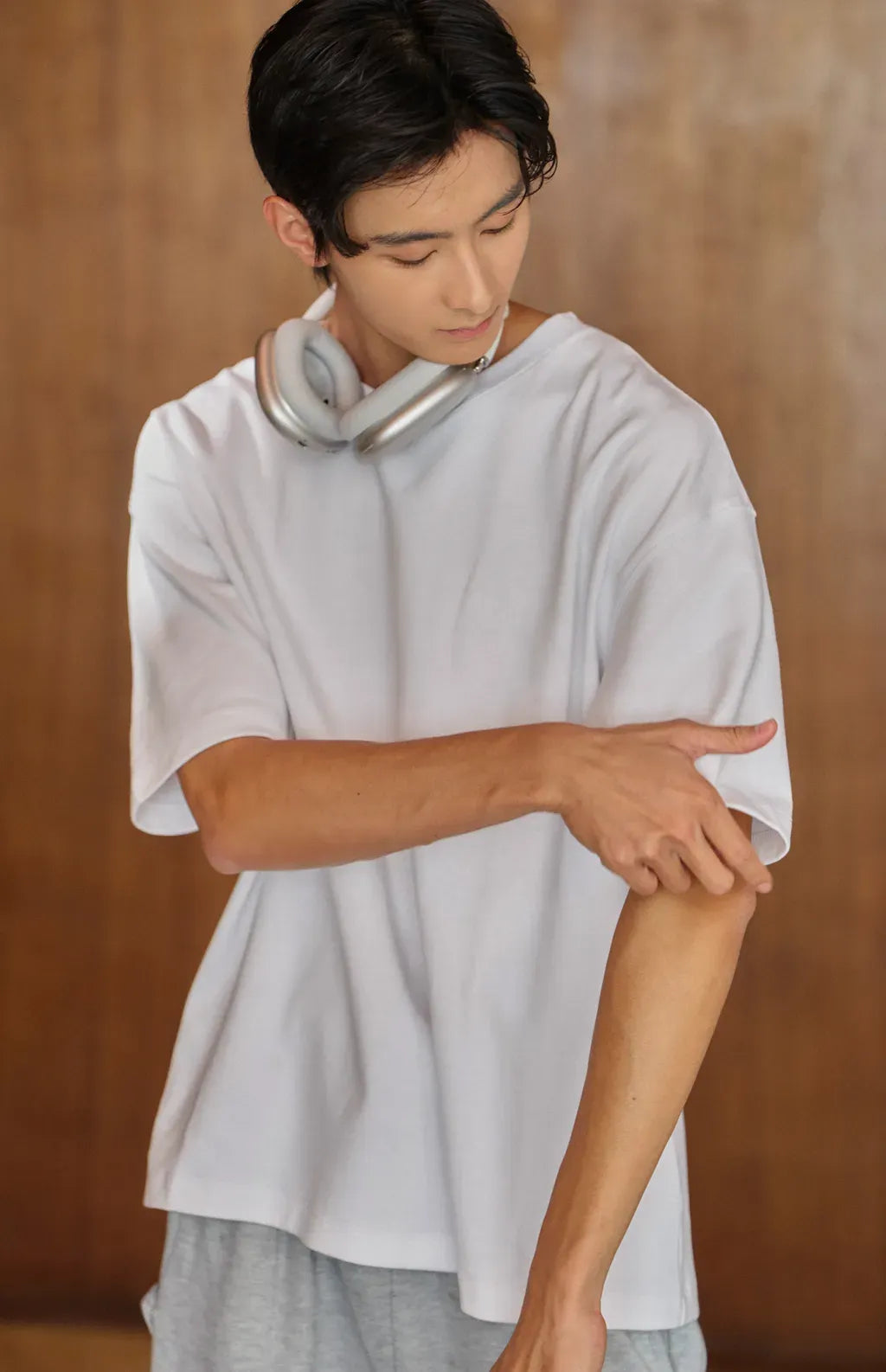 Crew Neck Blank T-shirt<br/>經典圓領挺版素T