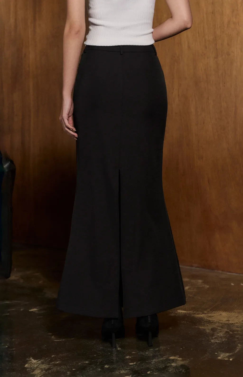 Tailored Back-Slit Mermaid Maxi Skirt<br/>極瘦後開衩魚尾西裝長裙