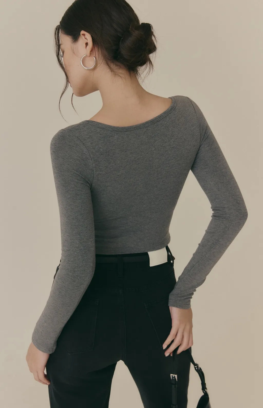 (最後現貨) Cozy Wool-Blend Heart Shape Long-Sleeve Bra Top<br/>羊毛桃心領排釦長袖Bra Top -【M】