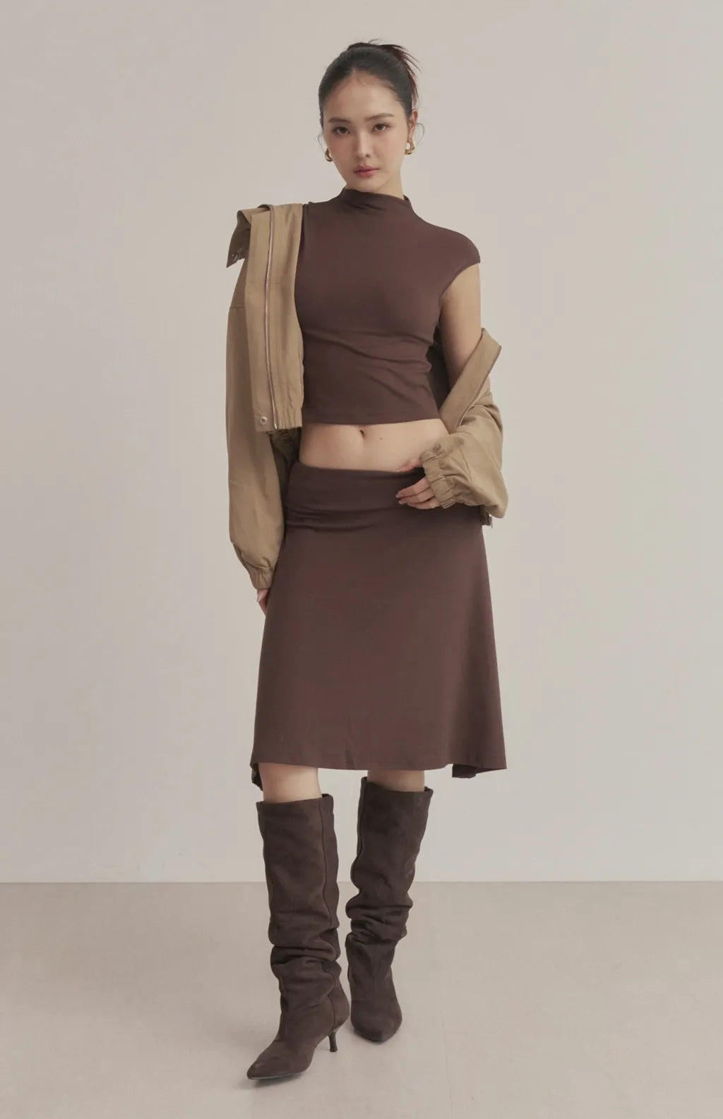 Soft Ribbed Mock-Neck Cap-Sleeve Crop Bra Top<br/>柔彈羅紋高領包肩Bra Top