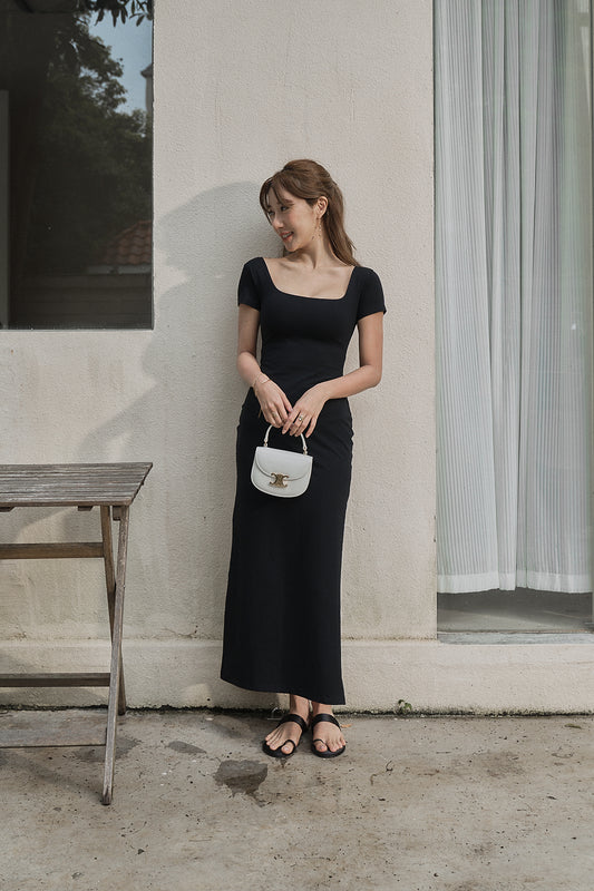 Square Neck Short Sleeves Bra Dress (方領短袖側開衩) By Beigy - Milu