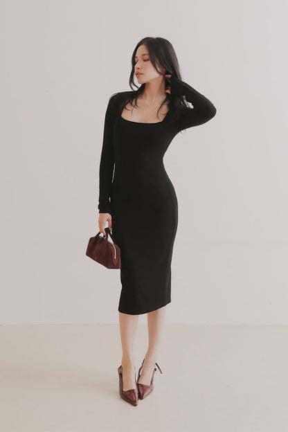 Elegant Rib Knit Long Sleeve Square Neck Calf-Length Bra Dress (一見鍾情羅紋長袖方領襯墊中長版洋裝)