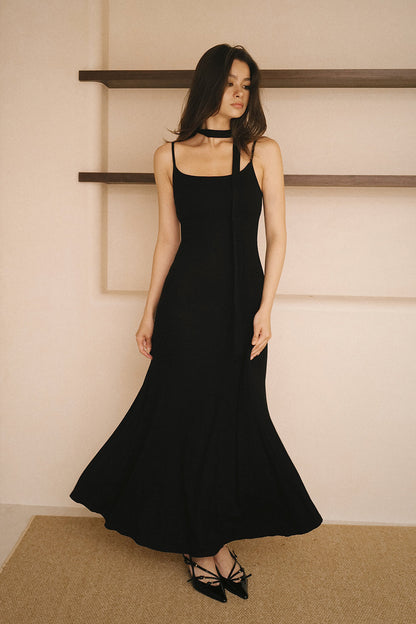 Elegant Rib Knit Strap Flared Maxi Bra Dress (一見鍾情羅紋細肩傘擺襯墊長洋裝)