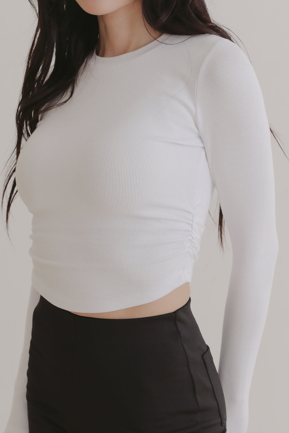 Elegant Rib Knit Long Sleeve Crop Top (一見鍾情羅紋側抓皺長袖上衣)