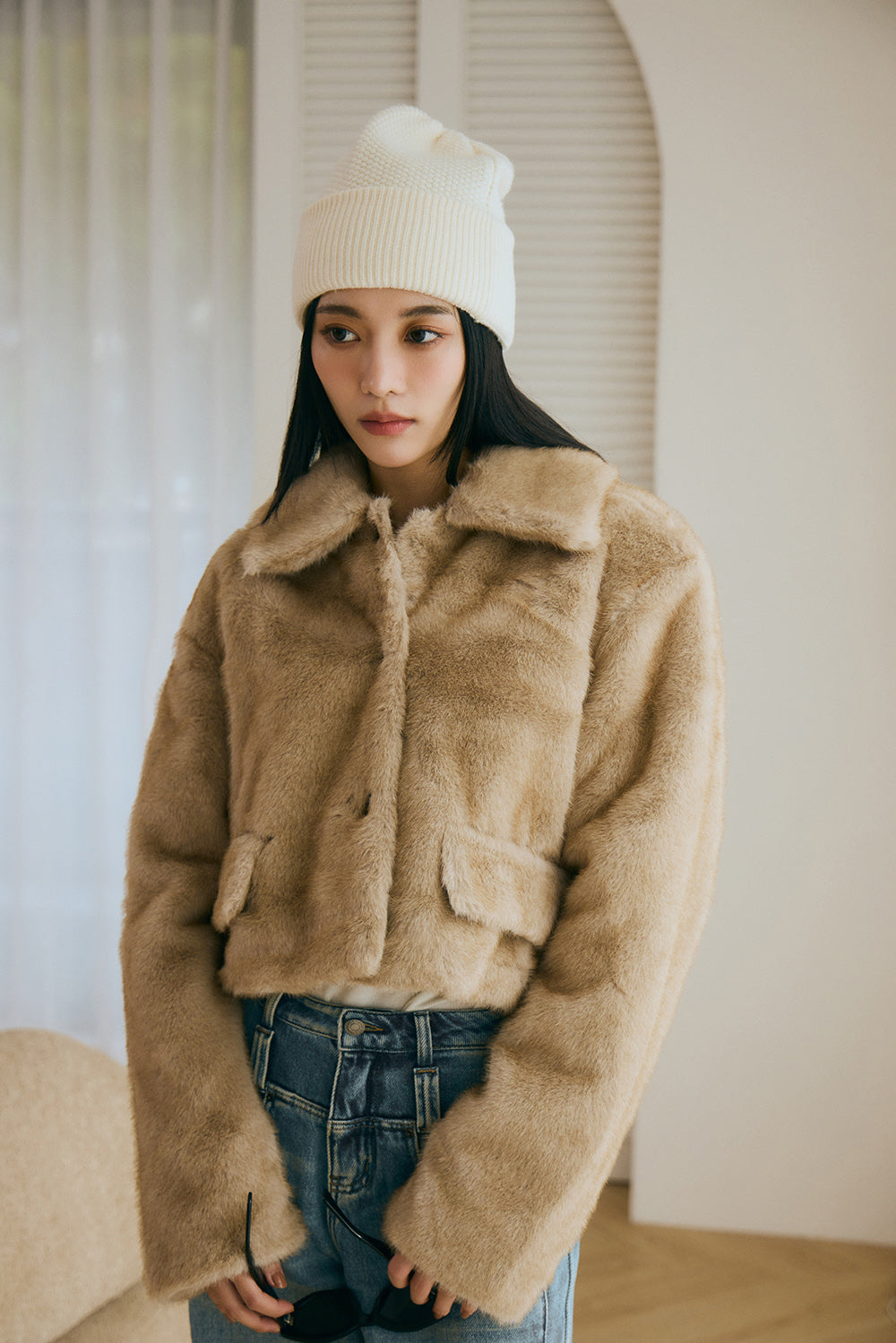 【預購】Faux Fur Button Jacket (仿皮草暗釦短版外套)