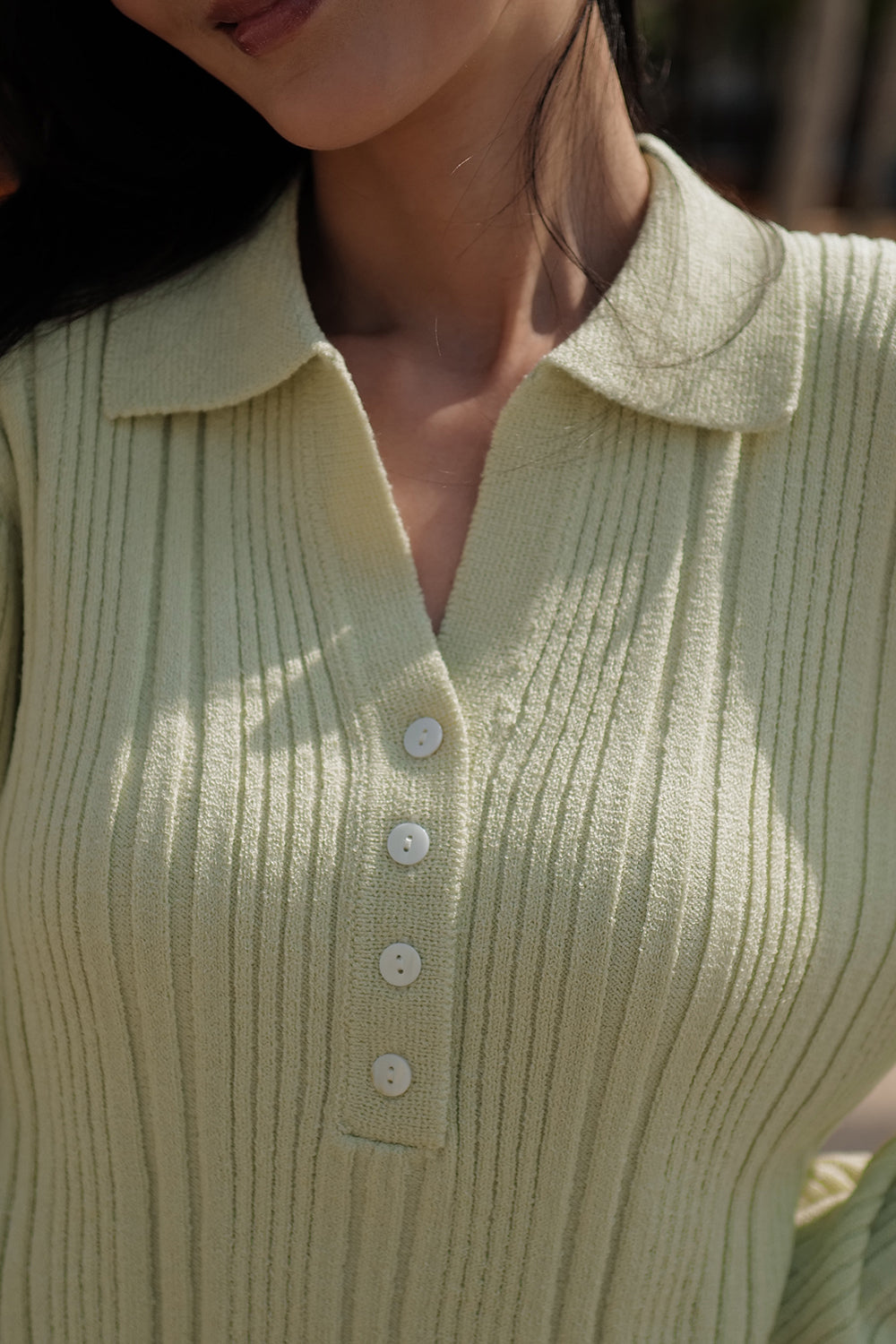 Wide Ribbed Knit Button-Down Collared Top (坑條針織翻領開釦長袖上衣)