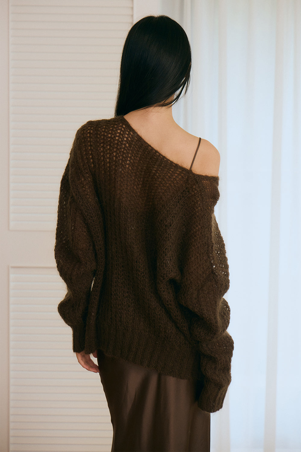 【預購】V-Neck Sweater (寬領多穿毛衣)