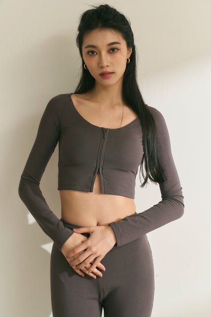 Front Zip Long Sleeve Bra Top (寬領美胸拉鍊長袖)