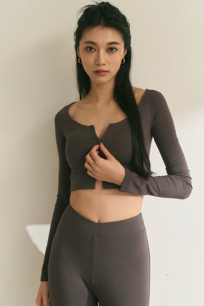 Front Zip Long Sleeve Bra Top (寬領美胸拉鍊長袖)