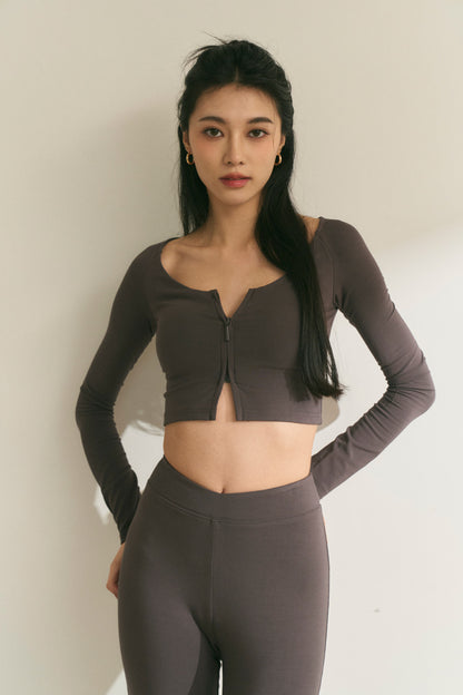 Front Zip Long Sleeve Bra Top (寬領美胸拉鍊長袖)