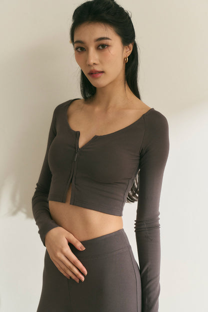 Front Zip Long Sleeve Bra Top (寬領美胸拉鍊長袖)