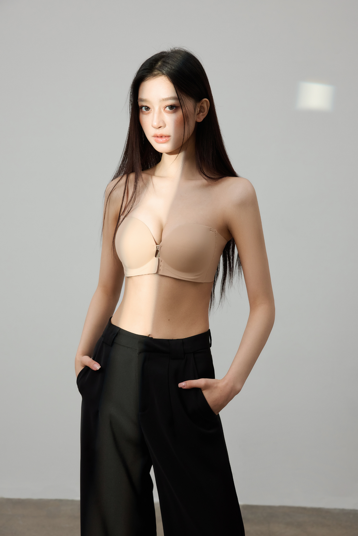 Push+ Up 2 Cup Front-Hook Bra<br/>爆溝+2 cup防滑前扣內衣