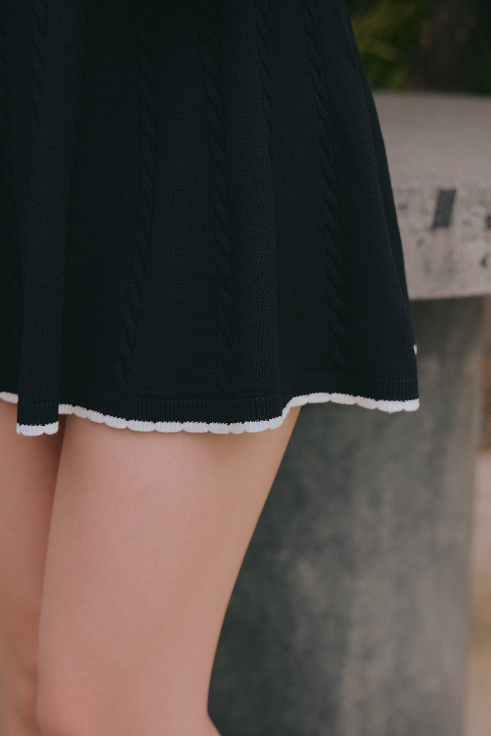 Afternoon Walk Knit Ripple Trim Strapless Flare Mini Bra Dress <br/>午後漫步麻花花邊平口襯墊短洋裝