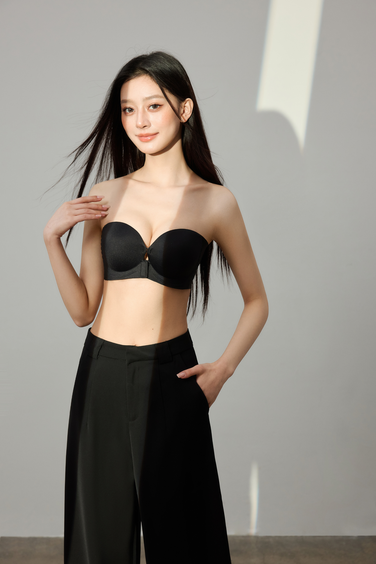 Push+ Up 2 Cup Front-Hook Bra<br/>爆溝+2 cup防滑前扣內衣