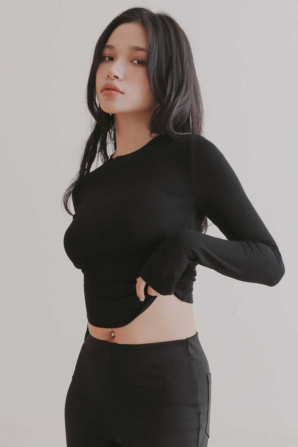 Elegant Rib Knit Long Sleeve Crop Top (一見鍾情羅紋側抓皺長袖上衣)