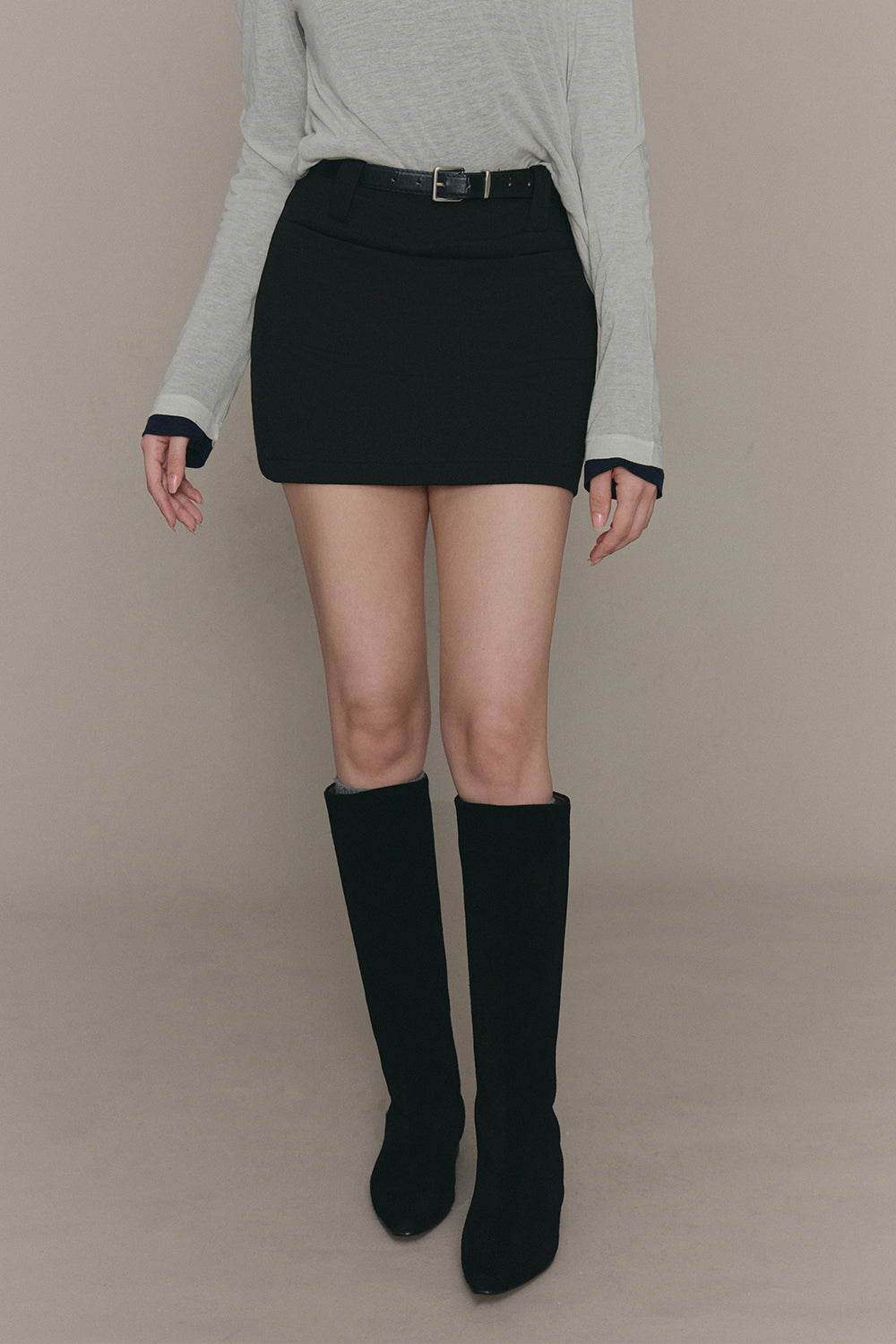 Airy Belted Mini Skirt (輕盈太空棉短裙"附皮帶")