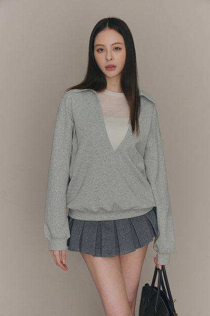 Airy Oversized Deep V-Neck Sweatshirt (輕盈太空棉大V領衛衣)