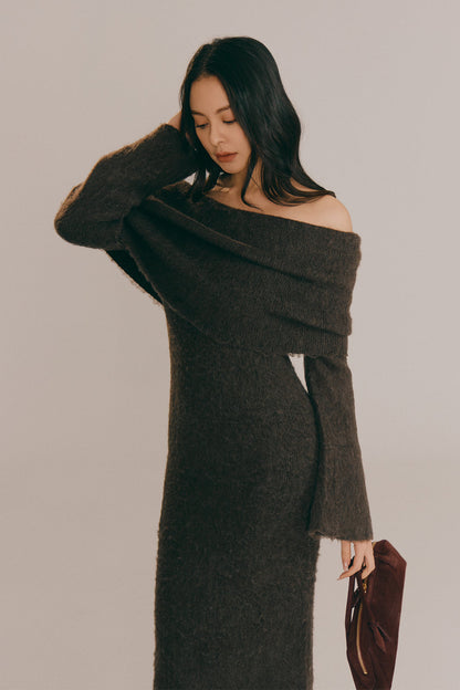 Fluffy Knit Off-The-Shoulder Dress (絨絨針織一字領長洋裝)