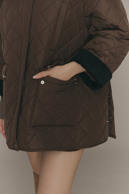 Classic Quilted Jacket with Corduroy Collar (老錢風燈芯絨鋪棉外套)