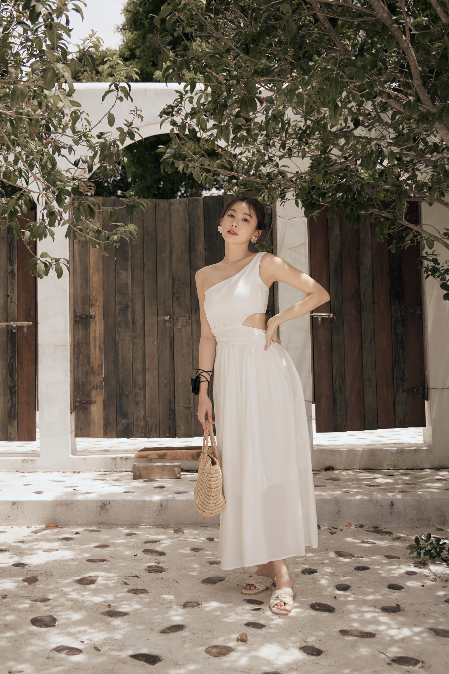 Cotton Linen One Shoulder Bra Dress (棉麻單肩側鏤空)