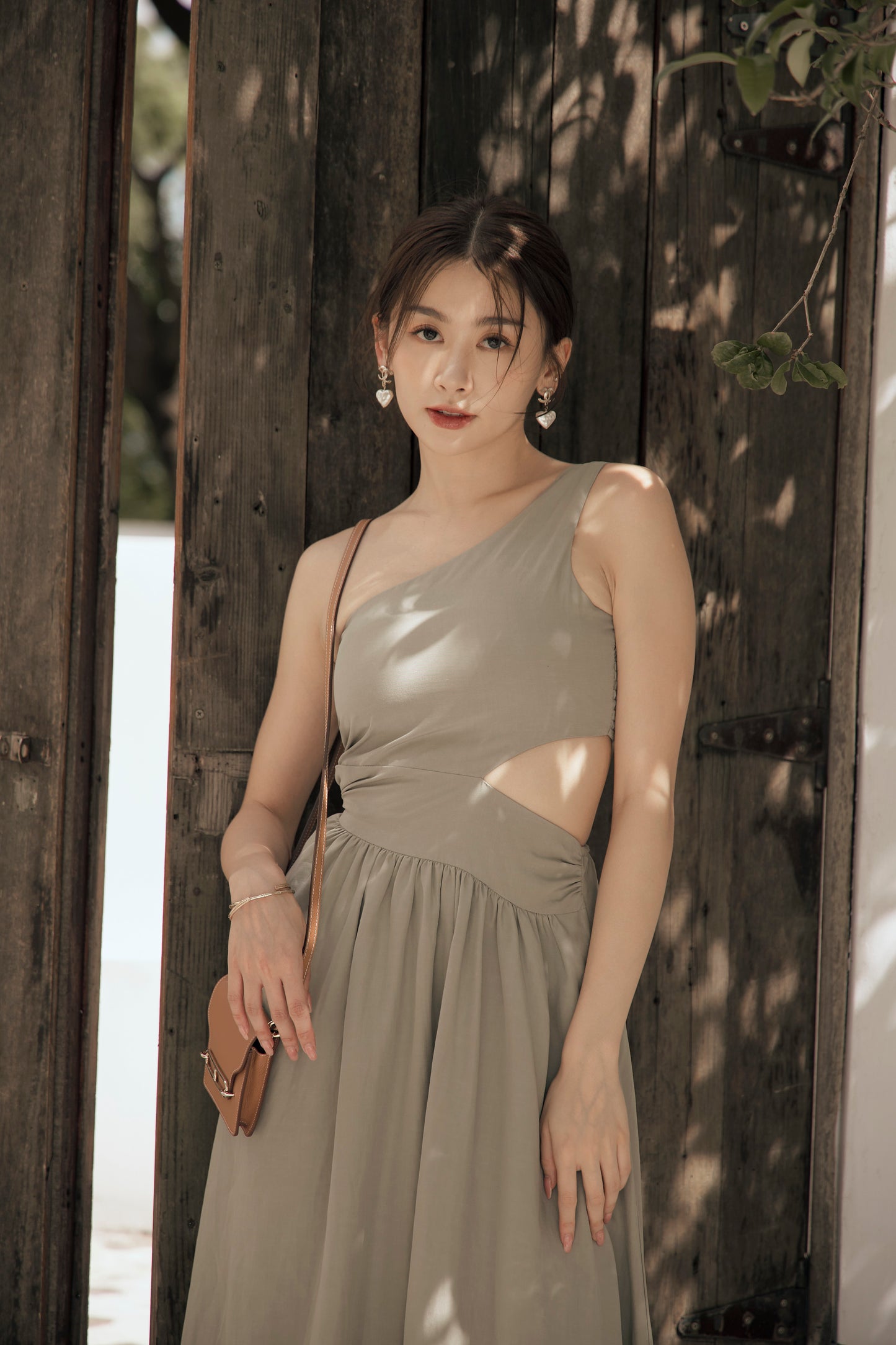 Cotton Linen One Shoulder Bra Dress (棉麻單肩側鏤空)