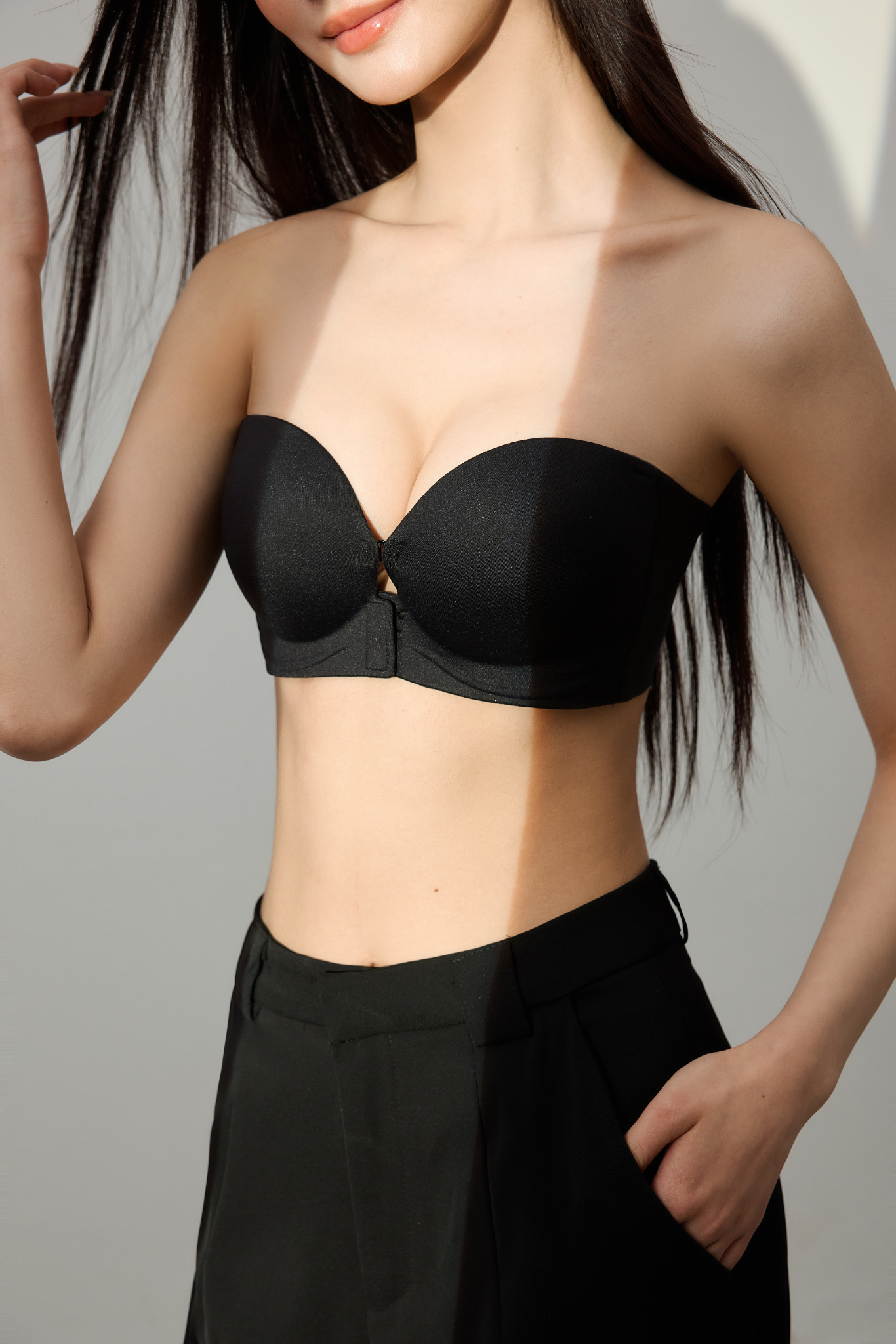 Push+ Up 2 Cup Front-Hook Bra<br/>爆溝+2 cup防滑前扣內衣