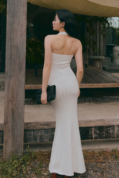 Afternoon Walk Knit Halter Fishtail Maxi Bra Dress <br/>午後漫步麻花繞脖魚尾襯墊長洋裝