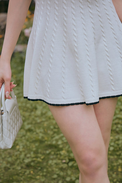 Afternoon Walk Knit Ripple Trim Strapless Flare Mini Bra Dress <br/>午後漫步麻花花邊平口襯墊短洋裝