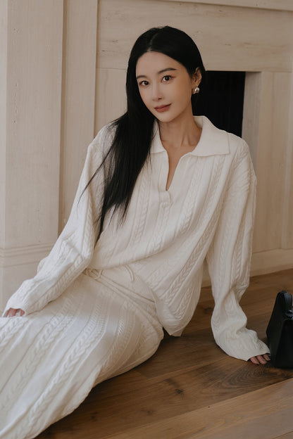 Gentle Touch Knit V-Neck Knit Sweater (溫絨麻花V領上衣)