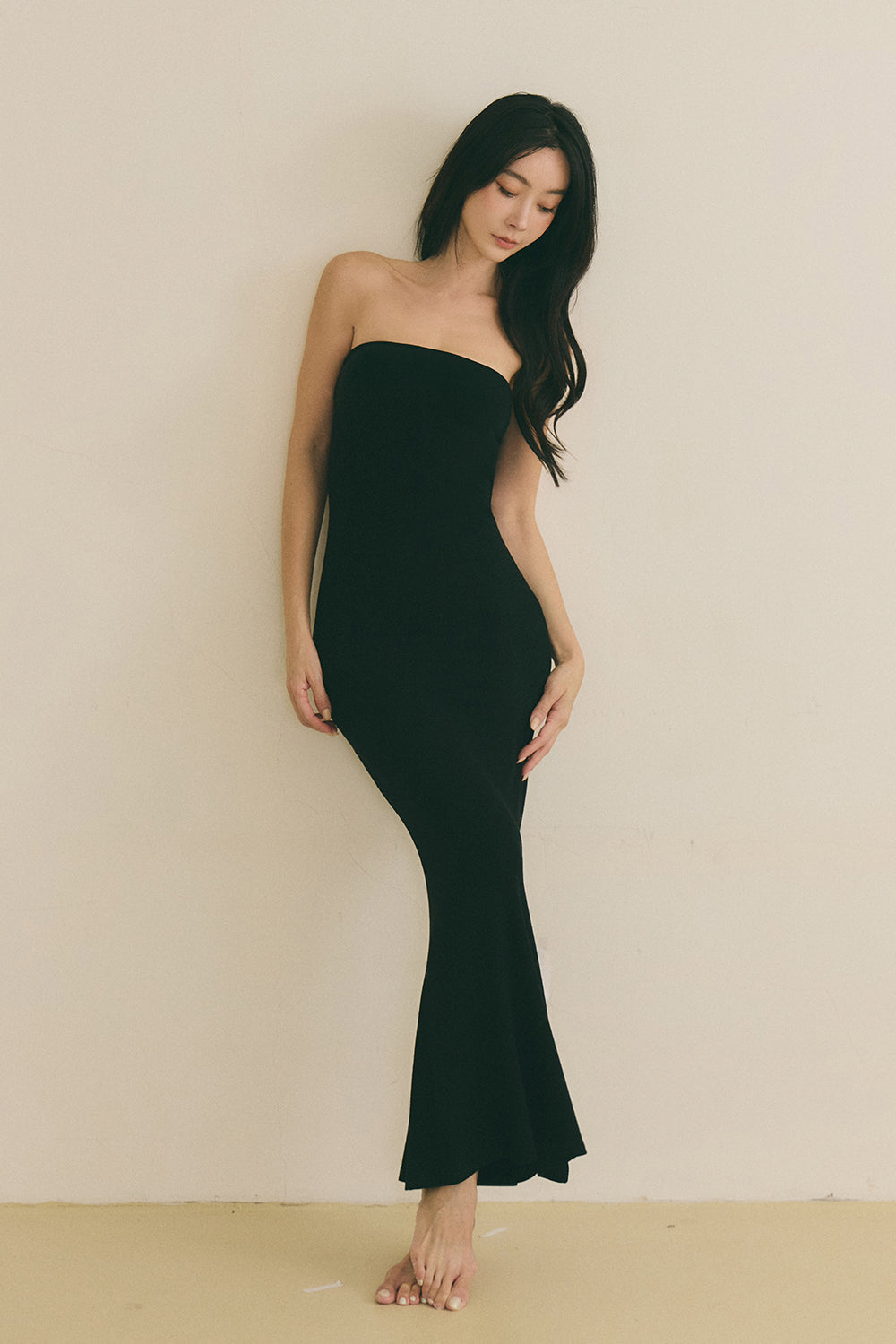 Elegant Rib Knit Strapless Bra Dress (羅紋平口襯墊長洋裝)