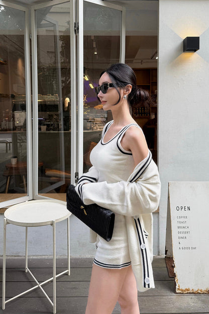 Afternoon Walk Knit Longline Button-Up Cardigan (菱格針織排釦中長版開襟外套) By mumm - Milu