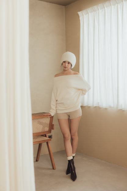 Wool Knit Off-Shoulder Sweater (羊毛一字領毛衣)