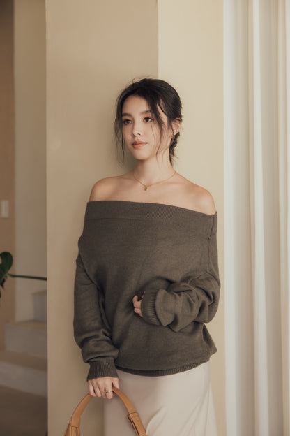 Wool Knit Off-Shoulder Sweater (羊毛一字領毛衣)