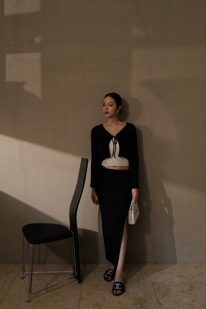 Wide Ribbed Knit Midi Skirt With Slit (針織側開岔裙)