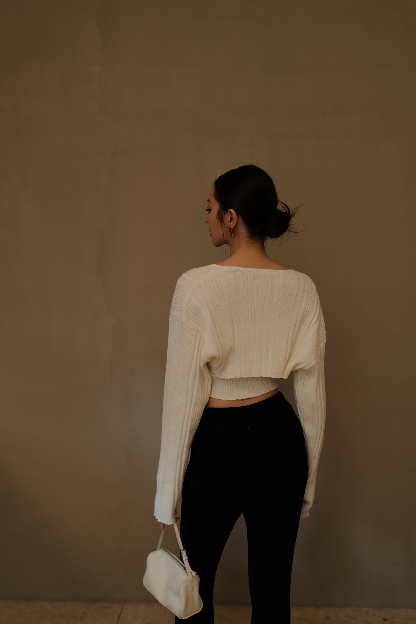 Wide Ribbed Knit Shrug (坑條針織罩衫)