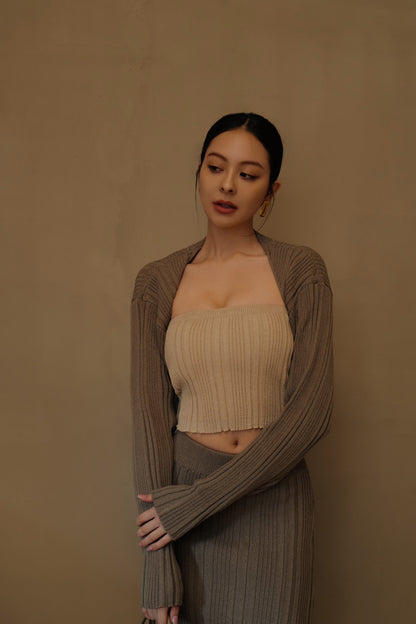 Wide Ribbed Knit Shrug (坑條針織罩衫)