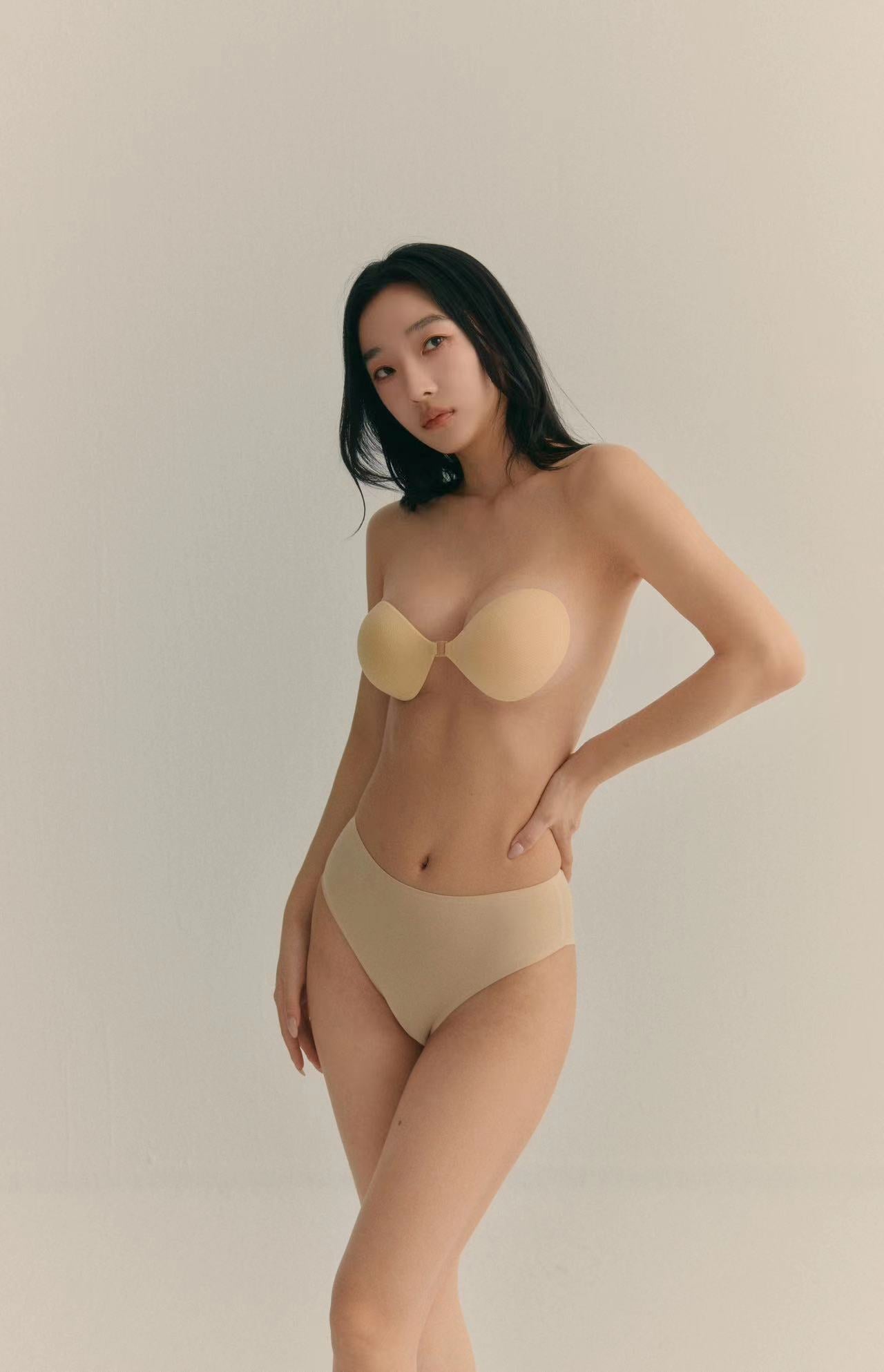 Push Up Seamless Airy Bra (小胸逆襲隱形內衣)