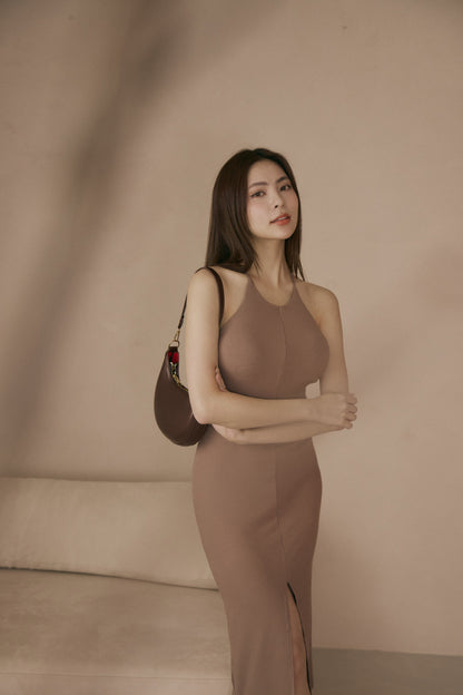 Open Back Halter Bra Dress (美背後綁帶削肩)