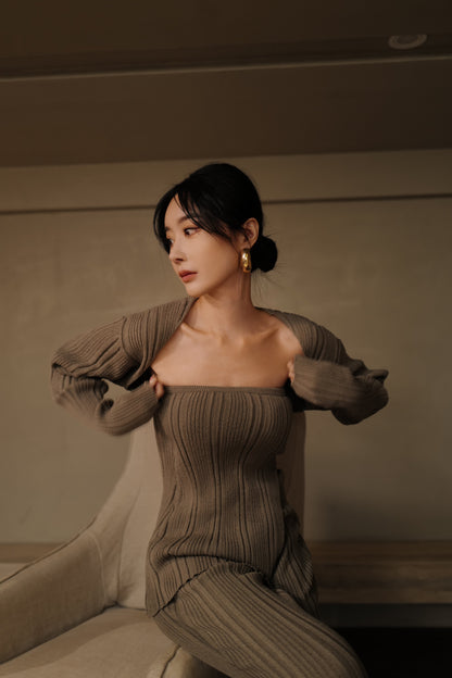 Wide Ribbed Knit Shrug (坑條針織罩衫)