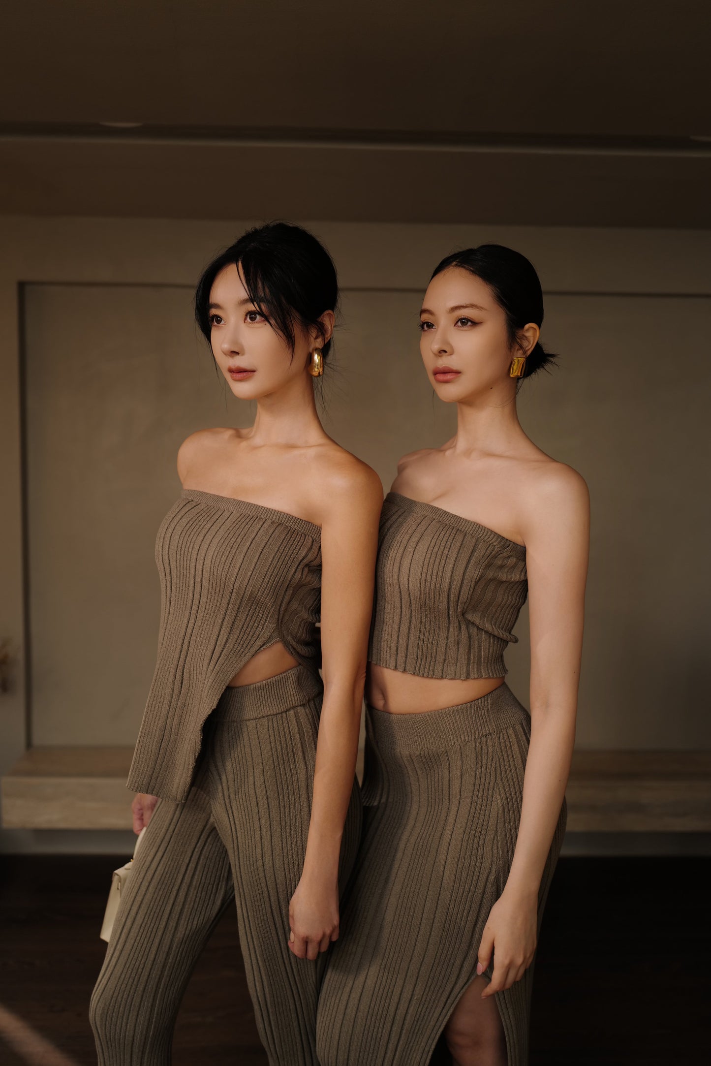 Wide Ribbed Knit Slit Strapless Bra Top (側開岔平口)