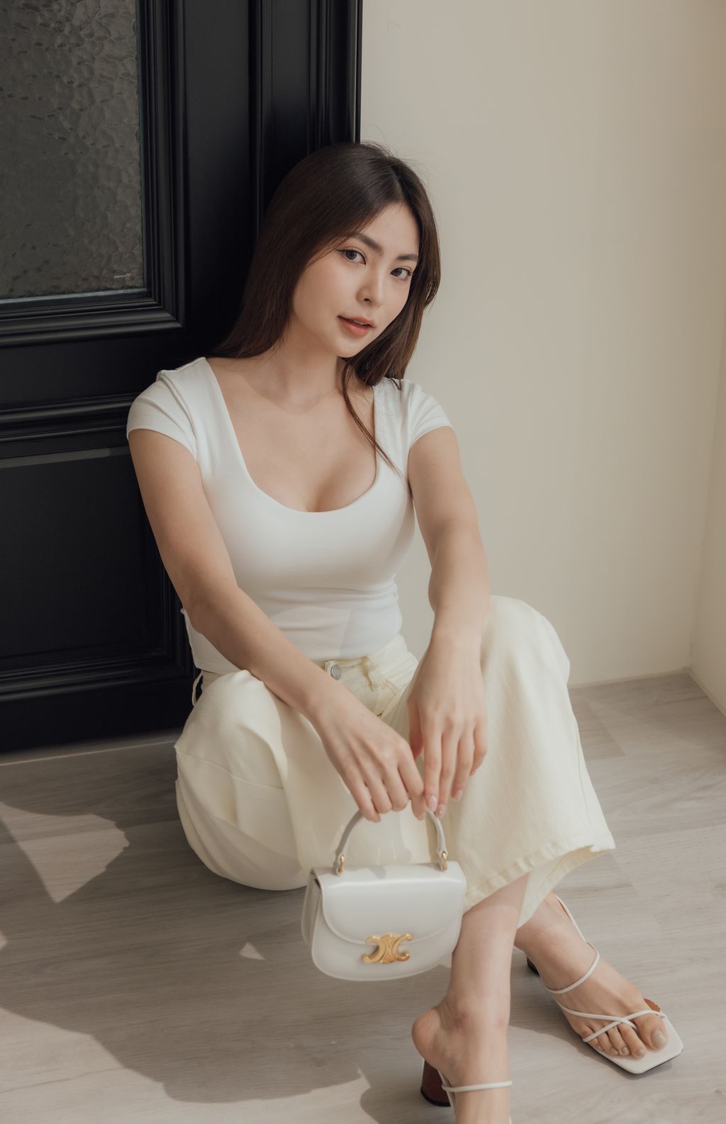 Round Neck Short Sleeve Bra Top (美胸圓領) By Beigy - Milu