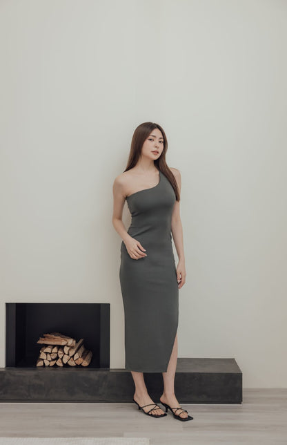 One Shoulder Maxi Bra Dress (單肩心機美背)