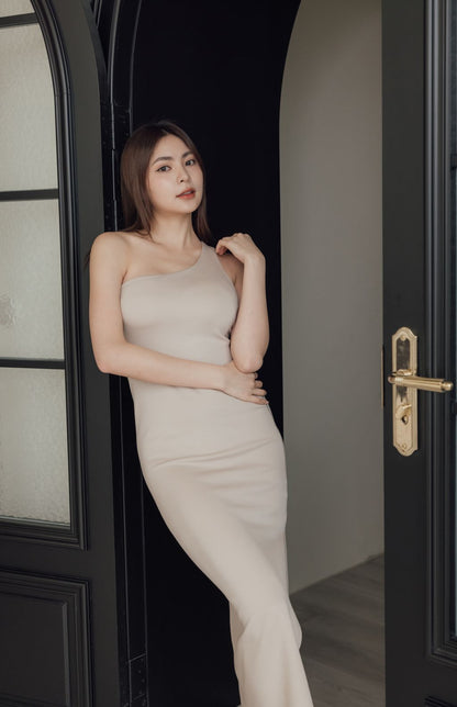 One Shoulder Maxi Bra Dress (單肩心機美背)