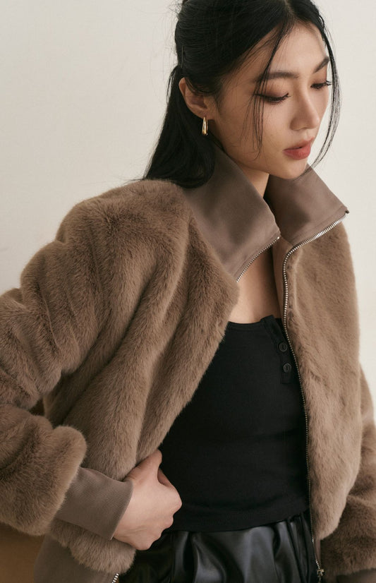 Faux Fur Zip-Up Jacket <br/>貂毛感立領拉鍊外套 By Beigy - Milu