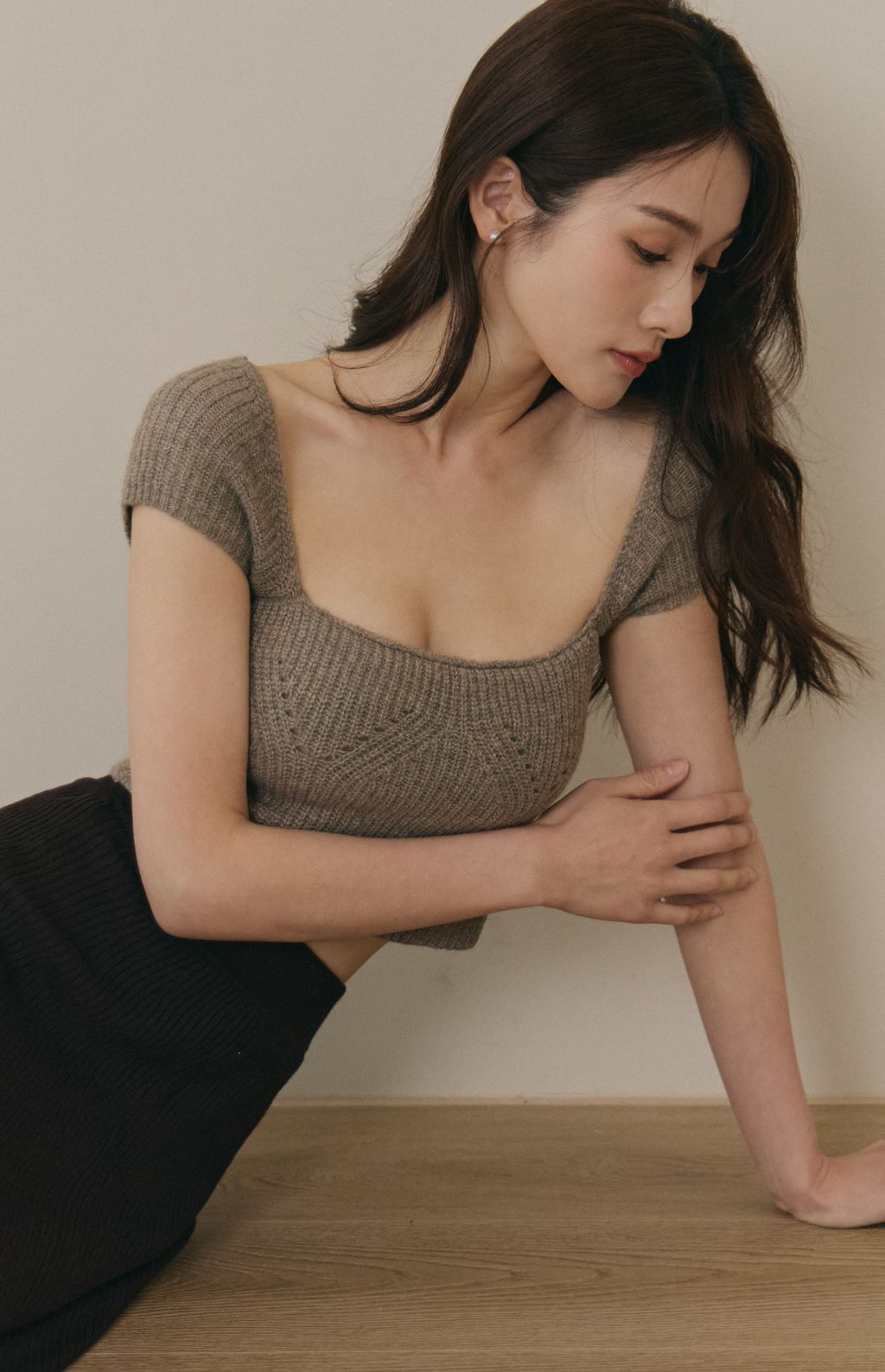 Wide Ribbed Rounded Neck Bra Top (美胸方領毛織Bra Top)