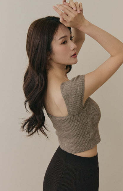 Wide Ribbed Rounded Neck Bra Top (美胸方領毛織Bra Top)