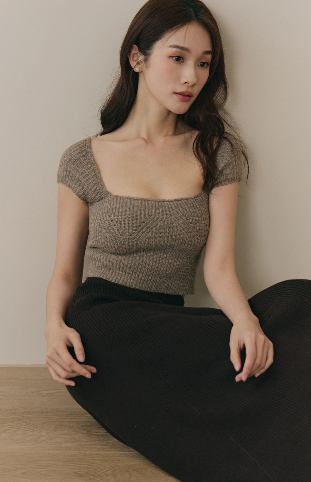 Wide Ribbed Rounded Neck Bra Top (美胸方領毛織Bra Top)